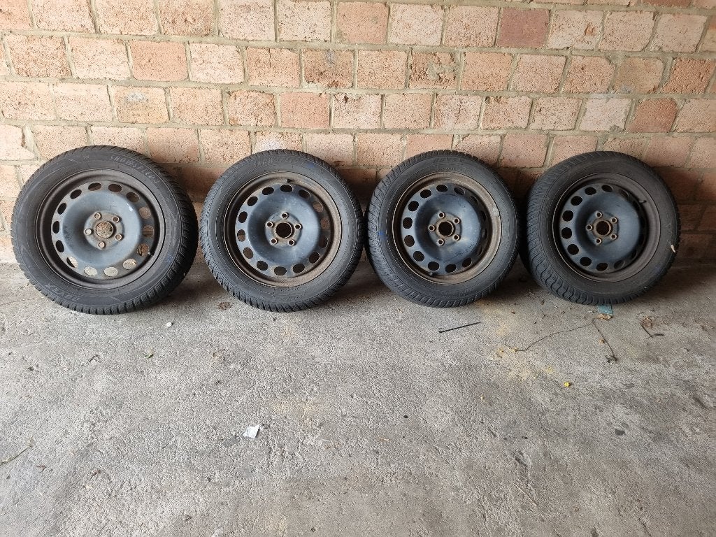 4 x stalen velg met NOVEX winterband 205/55 R16 91H - 5x112, Ophalen, Gebruikt, 16 inch, Banden en Velgen