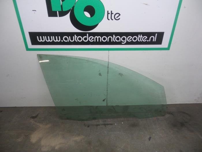 Vitre portière 4portes avant droite d'un Volkswagen Golf (G, Autos : Pièces & Accessoires, -, Utilisé, -, -