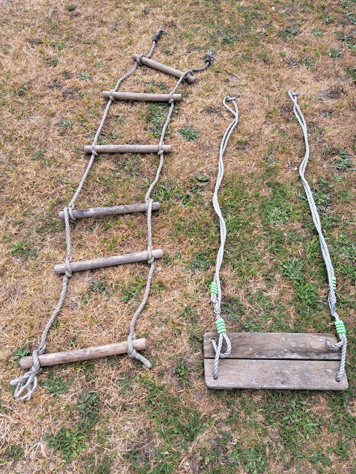 Schommel en klimladder, Enlèvement, Balançoire