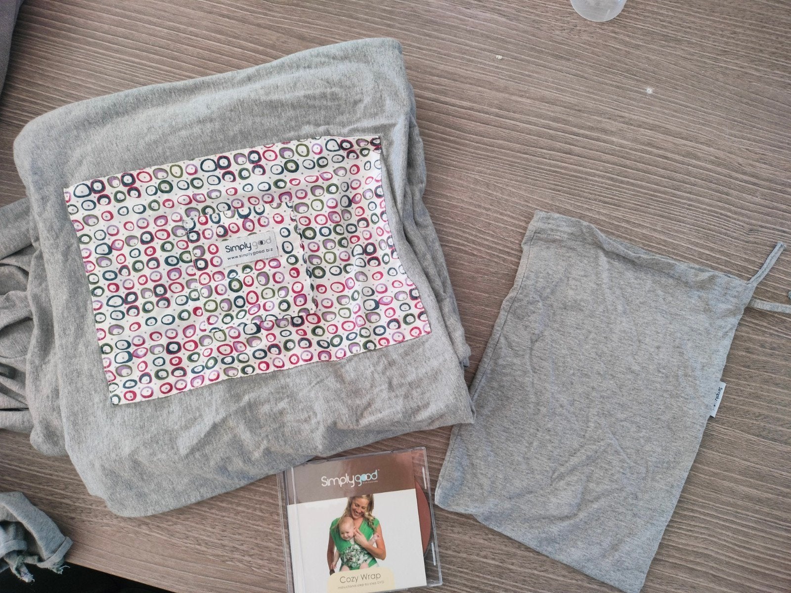 Écharpe de portage Simplygood, Kinderen en Baby's, Babydragers en Draagdoeken, Ophalen, Draagdoek