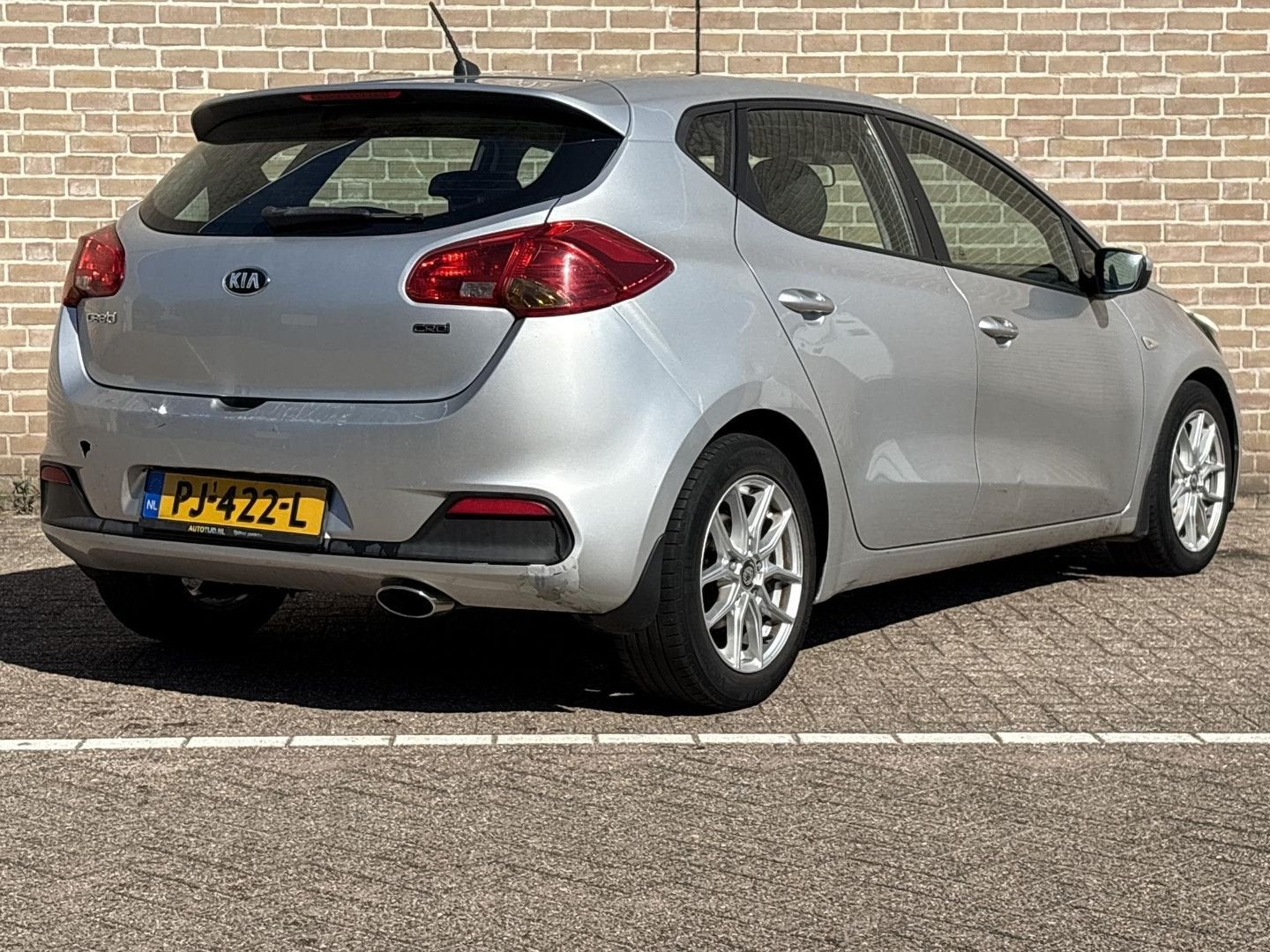 Kia cee'd / Ceed 1.6 CRDi X-ecutive | Airco |, Autos, Kia, Argent ou Gris, Achat, Entreprise, Electronic Stability Program (ESP)