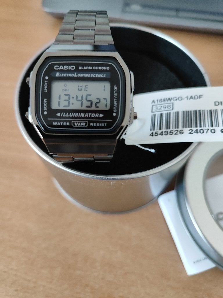 Montre Casio A168WGG-1ADF, Handtassen en Accessoires, Horloges | Heren, Nieuw, Polshorloge, Casio, Staal, Staal, Ophalen