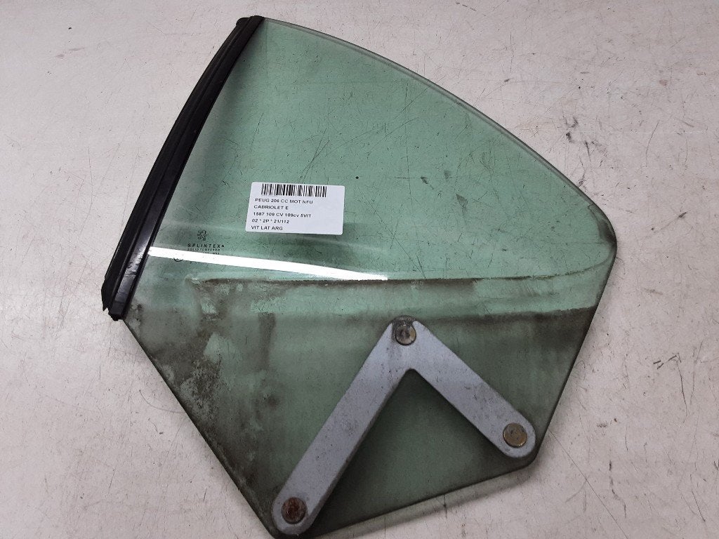 VITRE LATERALE ARRIÈRE GAUCHE Peugeot 206 CC (2D), Kontakt-peugeot@peugeot.com, Utilisé, Peugeot Deutschland GmbH, Bahnhofsplatz
65423  Rüsselsheim, DE