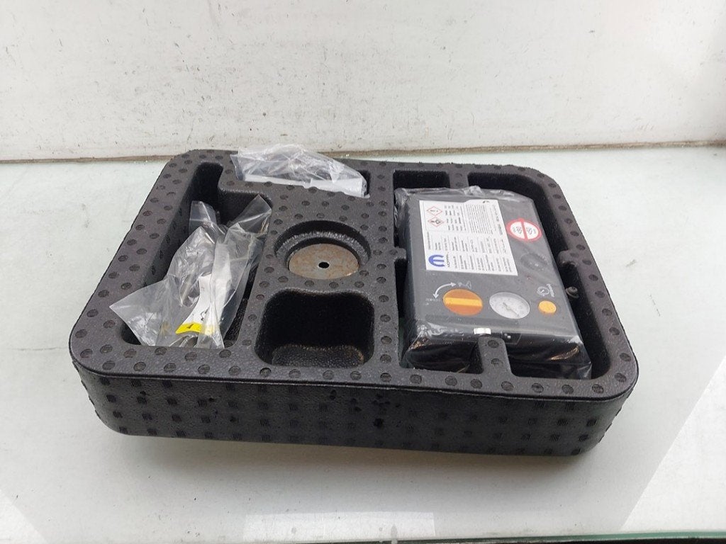 DIVERSEN Banden reparatieset Jeep Compass II (MP), Auto-onderdelen, Webaccessibility@stellantis.com, Gebruikt, Stellantis N.V.