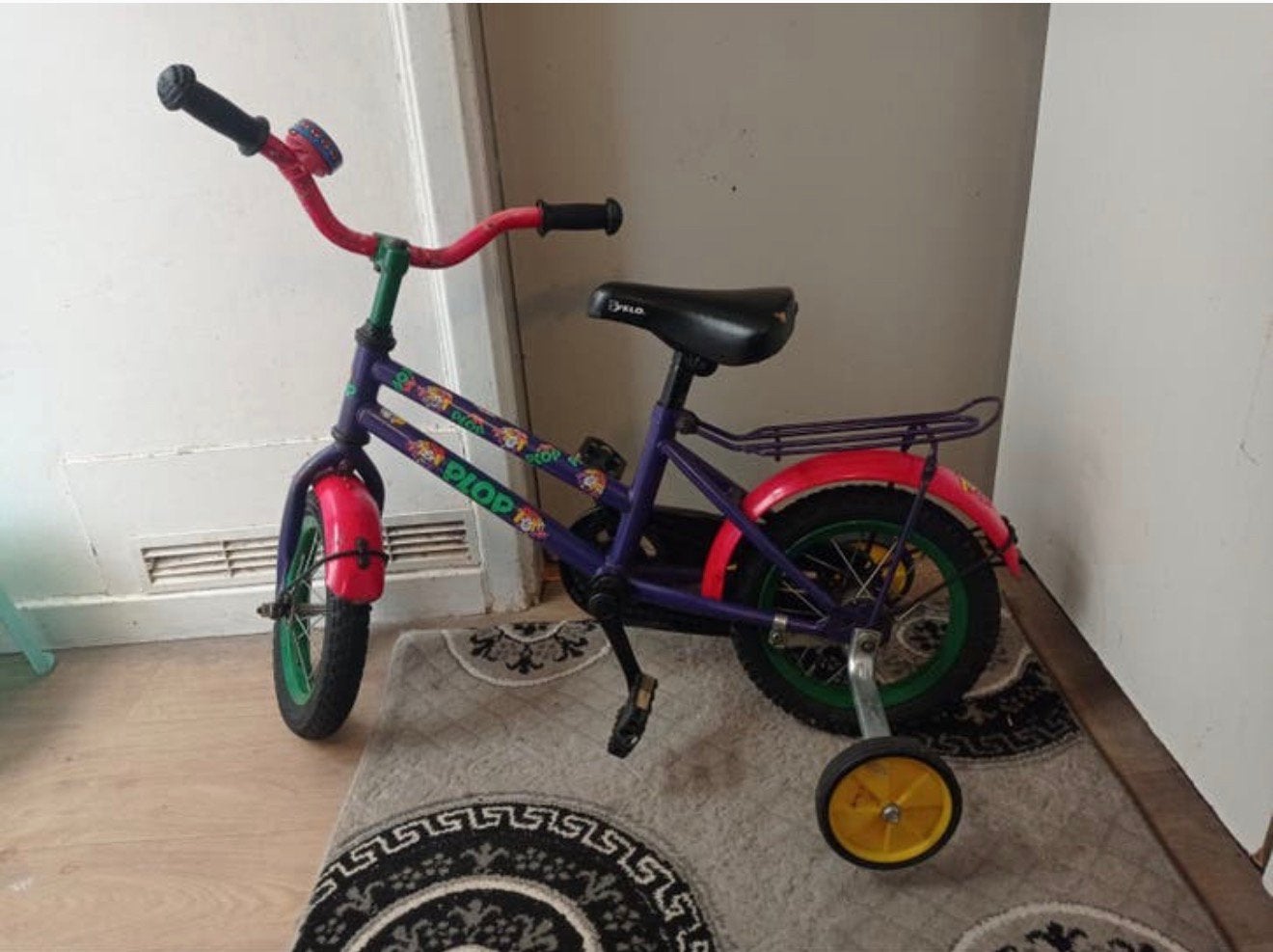 Kabouter Plop kinderfiets, Ophalen of Verzenden, Zo goed als nieuw, Zijwieltjes