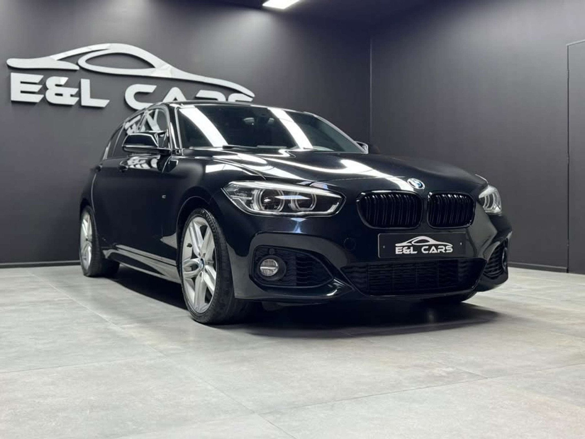 BMW 1 Serie 118 118iA Pack M *12 mois de garantie*, 100 kW, Achat, Euro 6, Entreprise