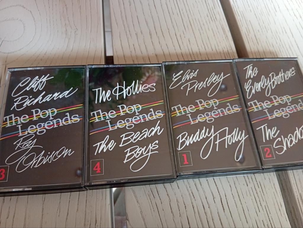 Lot van 4 cassettebandjes. The pop of the Legends, Cd's en Dvd's, Cassettebandjes, Ophalen of Verzenden, Pop