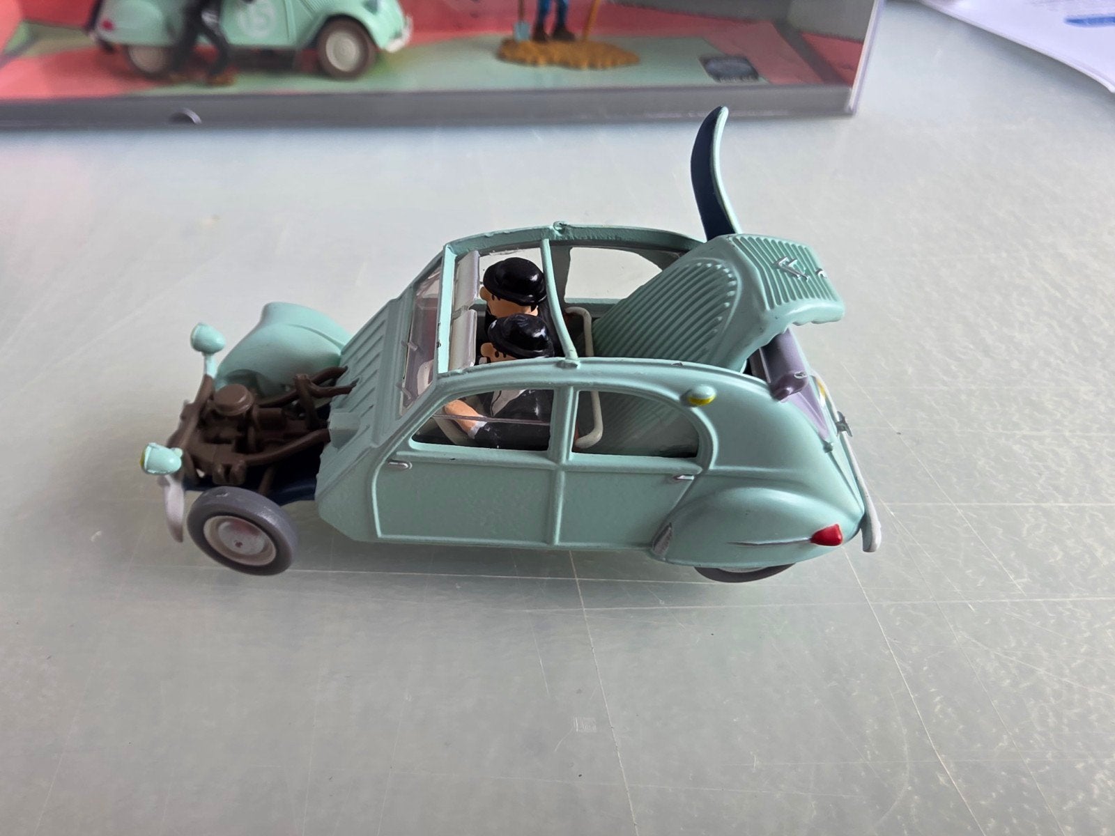 auto tintin, Enlèvement, Neuf, Voiture