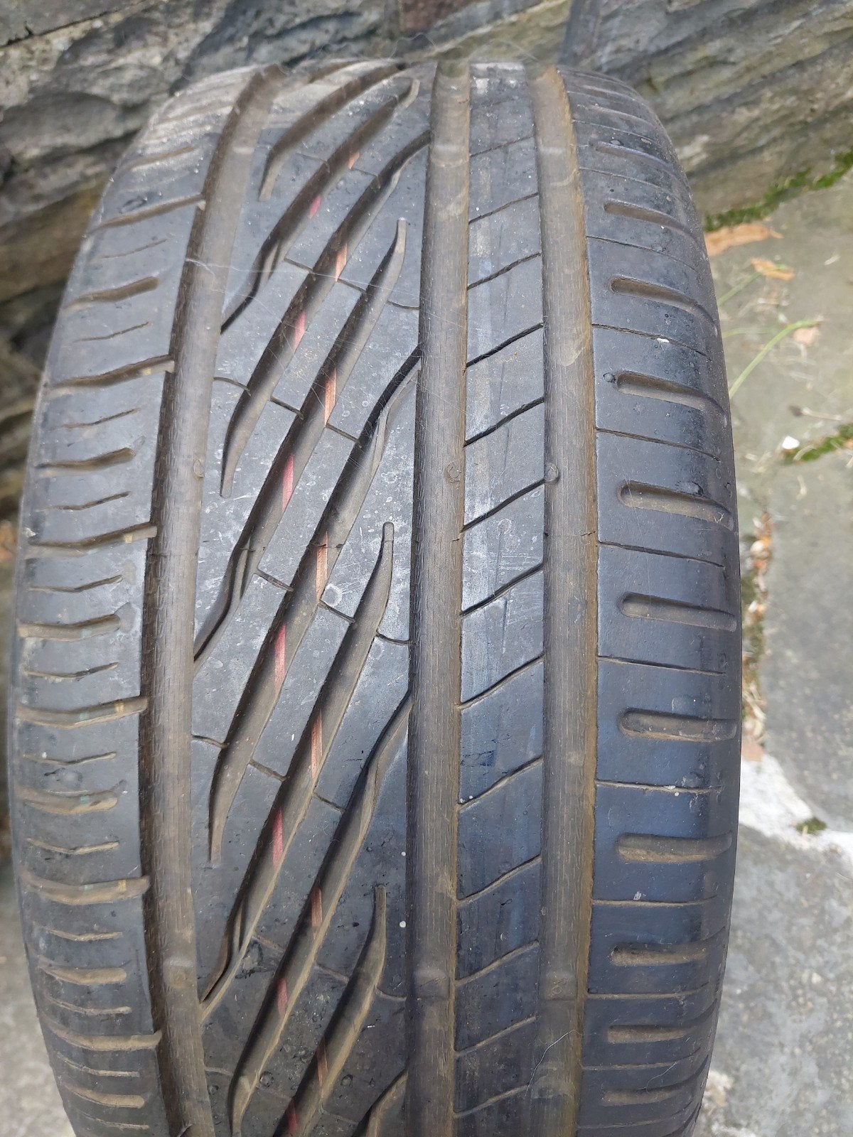 Pneu UNIROYAL Raintyre quasi-neuf 225/45 R17 94Y XL, Enlèvement, Toyota