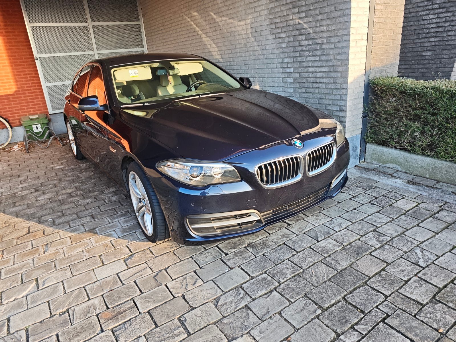 Bmw 520ia 184pk luxury line 03/2015 102 000km, Auto's, Automaat, Achterwielaandrijving, Blauw, Berline
