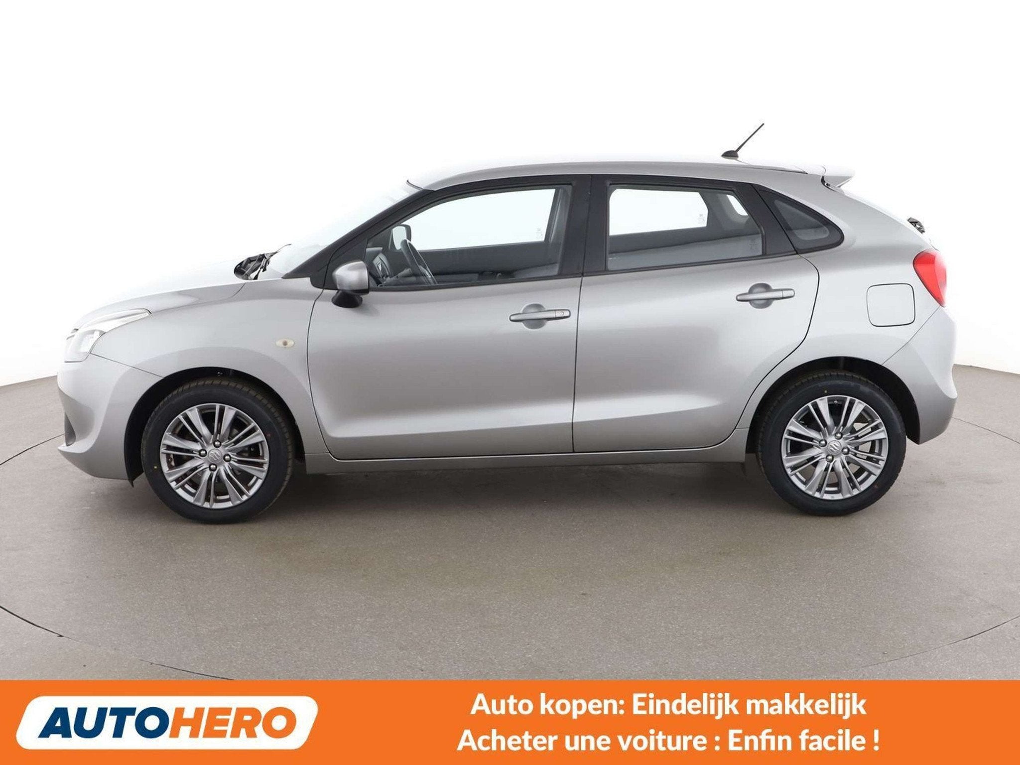 Suzuki Baleno 1.2 DualJet Club (bj 2017), Auto's, Voorwielaandrijving, Stof, Gebruikt, Baleno
