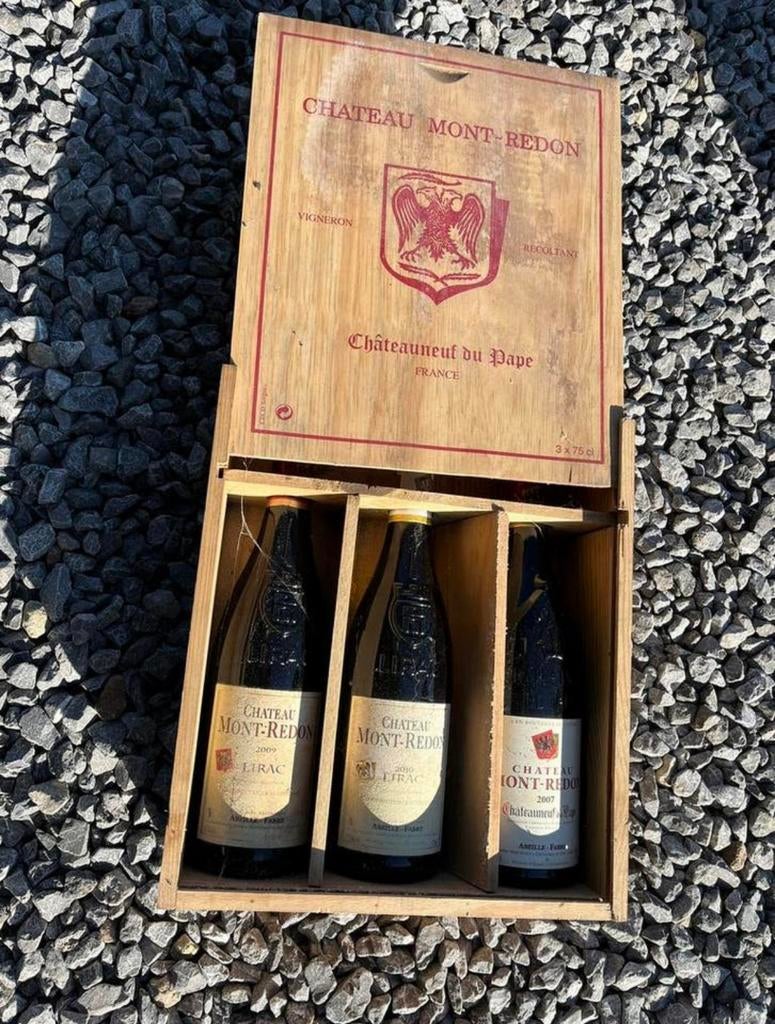 Vins rouges du Château Mont-Redon, un domaine réputé., Ophalen, Zo goed als nieuw