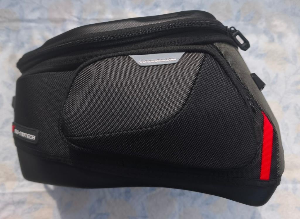 SW Motech Quick-Lock Pro Trial 13-18L + regenhoes, Enlèvement, Neuf