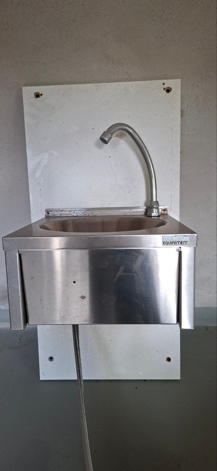 inox wasbak, Ophalen