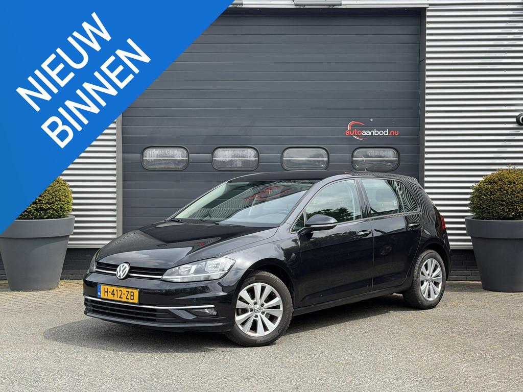 Volkswagen Golf 1.6 TDI Comfortline Business | Navigatie | C, Auto's, Voorwielaandrijving, 4 cilinders, Zwart, Bedrijf