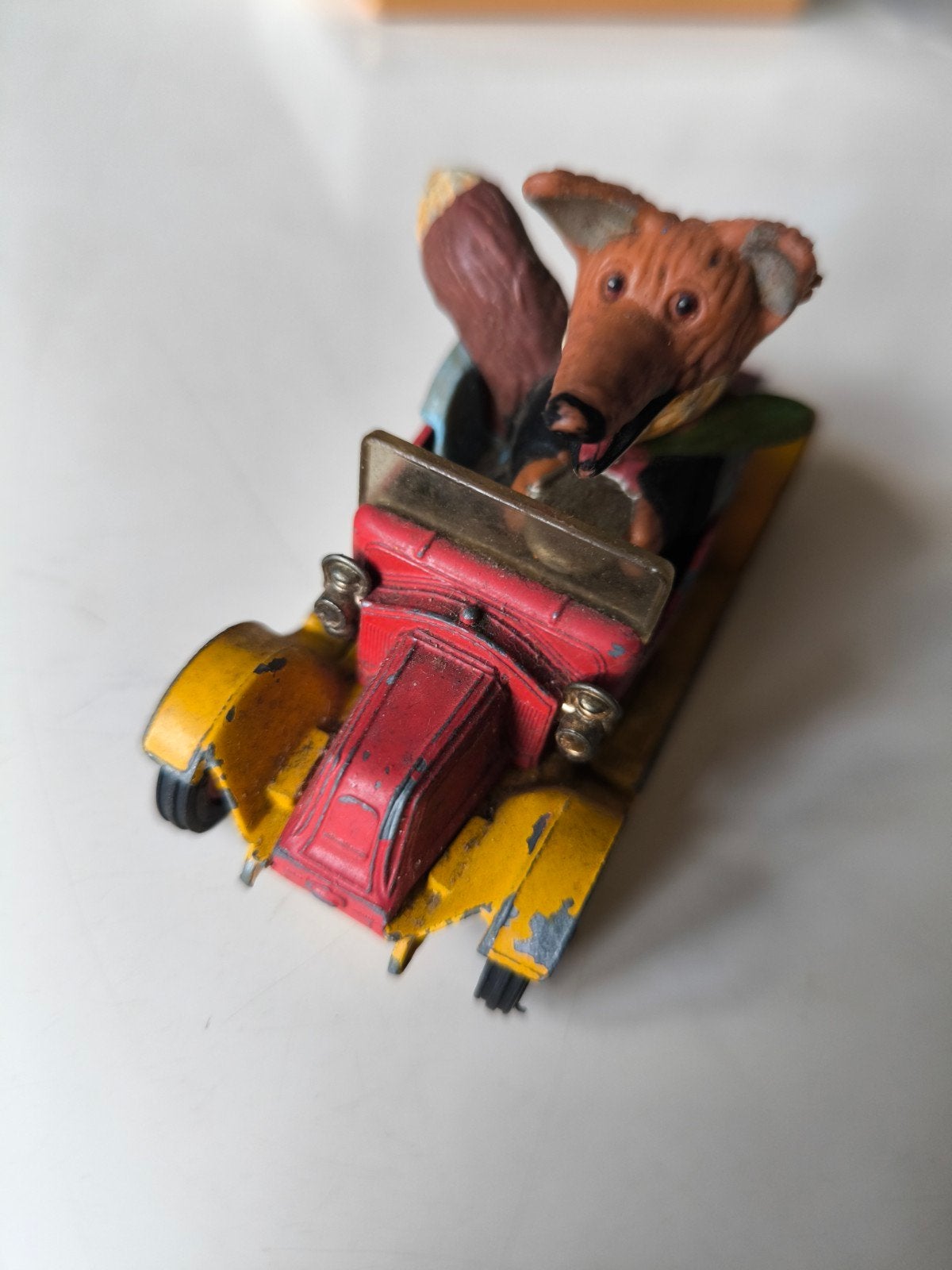 Corgi Toys No. 808 « Basil Brush & His Car », fabriqué au Ro, Collections, Enlèvement ou Envoi