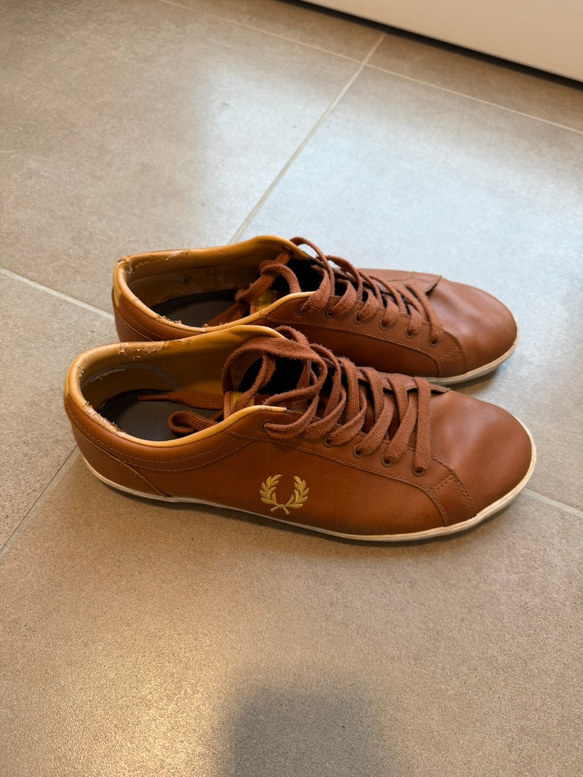 Chaussures Fred Perry taille 45 état d'occasion, Vêtements | Hommes, Enlèvement ou Envoi, Brun, Autres types, Porté