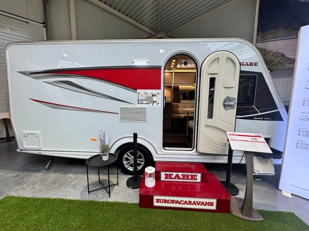 Kabe Estate 470 XL, 6 à 7 mètres, Entreprise, Grand lit, Jusqu'à 3