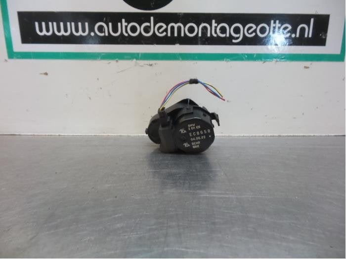 Clapet chauffage moteur d'un BMW 7-Serie (7-Serie 02-), -, 3 mois de garantie, Utilisé, -