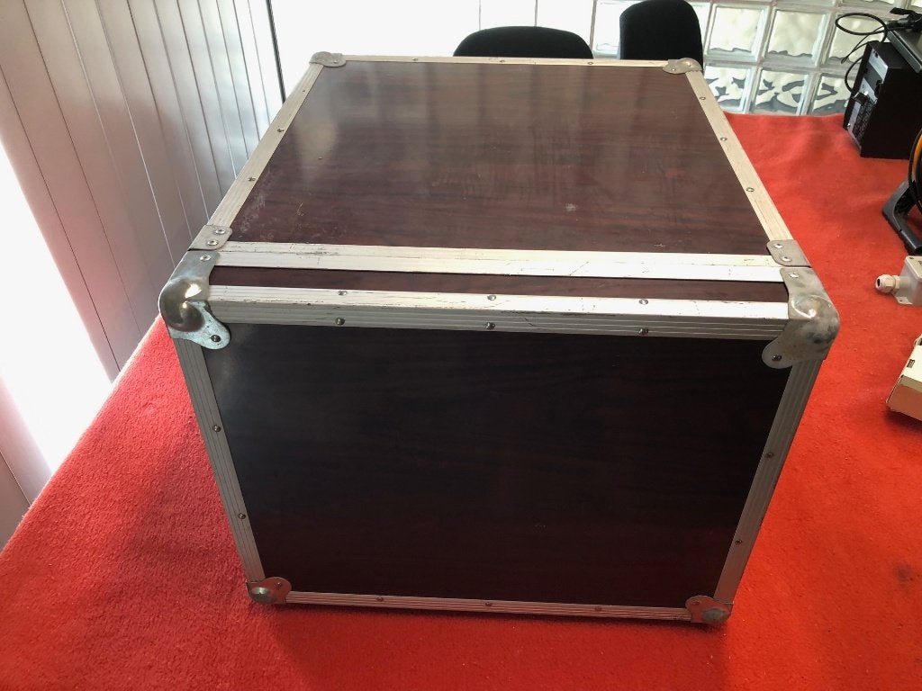 Flight-case d'angle 19" 6HE/10HE avec housse de service, Enlèvement ou Envoi, Utilisé, Autres instruments, Flight case