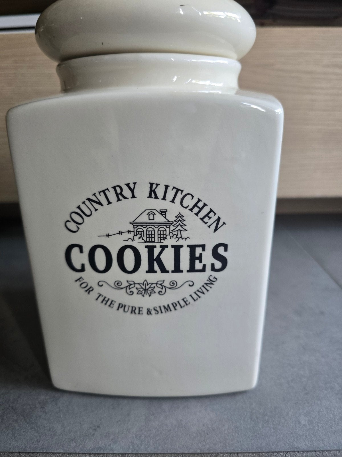 ntage / Landelijke Keramieken Koektrommel – "Country Kitchen, Ophalen of Verzenden, Zo goed als nieuw