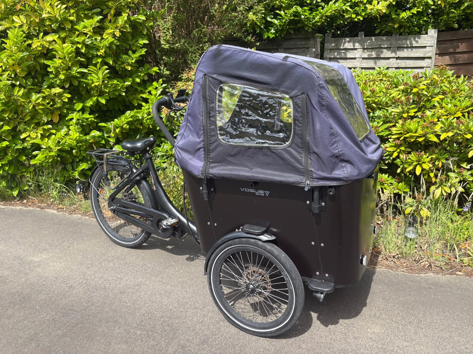 Elektrisch bakfiets Vogue superior deluxe 2500km middenmotor, Fietsen en Brommers, Fietsen | Bakfietsen, Zo goed als nieuw, Overige merken