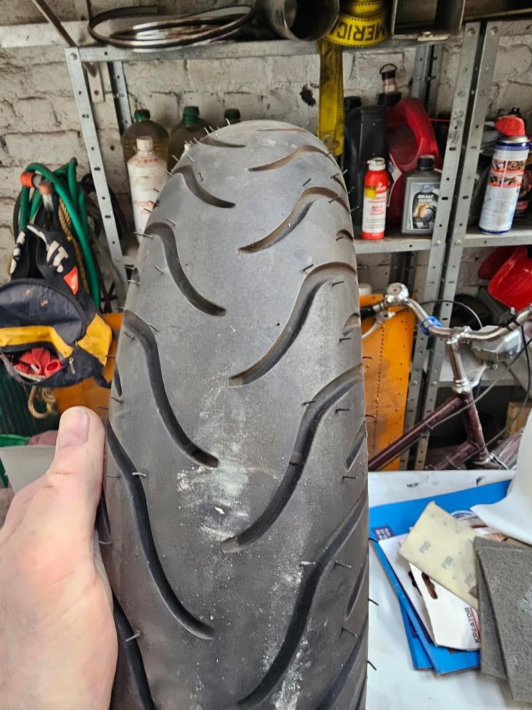 Quasi nieuwe Motorband  maat 120-70-17 (Michelin) 0 km, Ophalen