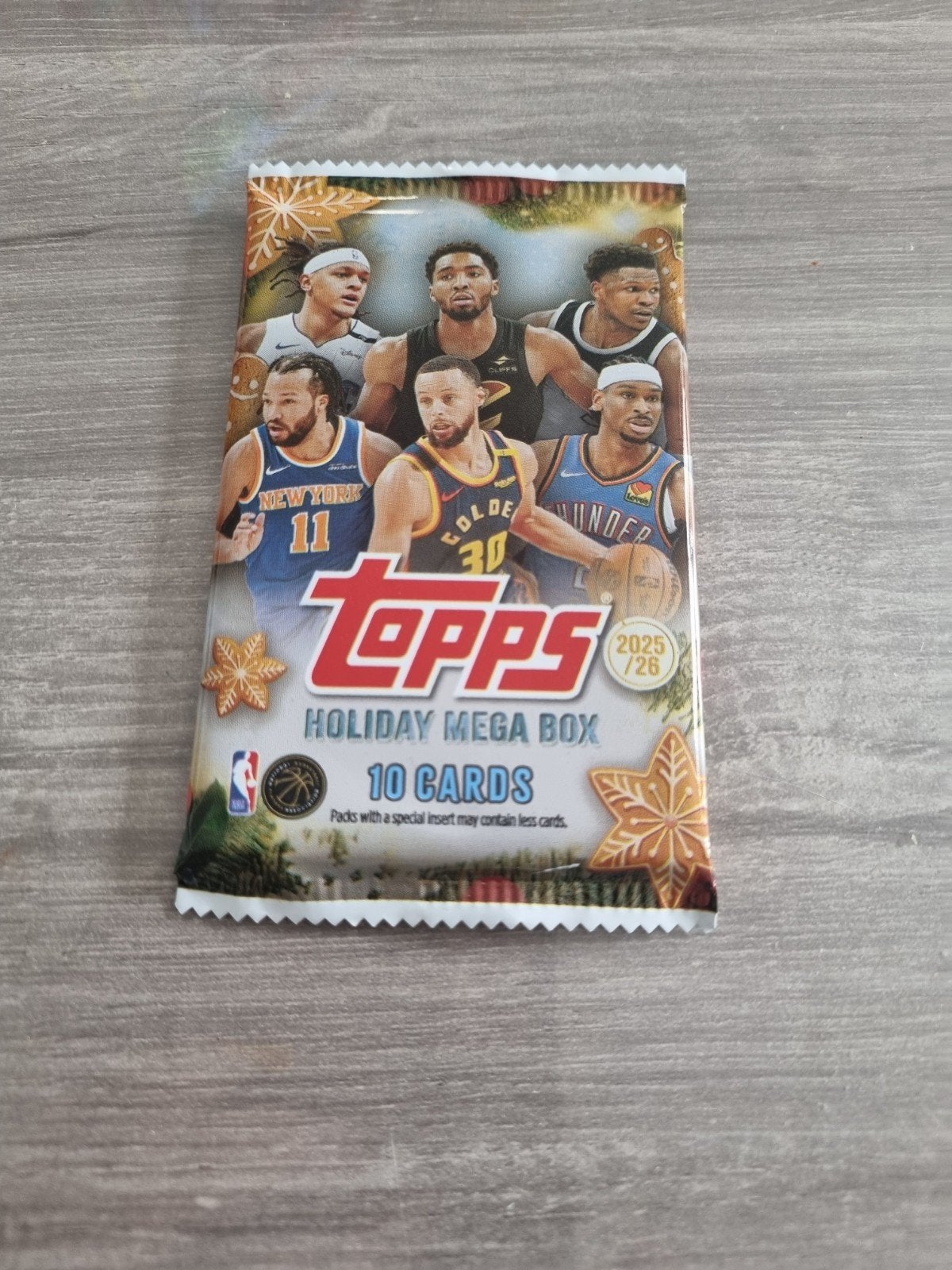 Méga boîte Topps Holiday 25-26, emballage scellé, Enlèvement ou Envoi, Neuf, Plusieurs images