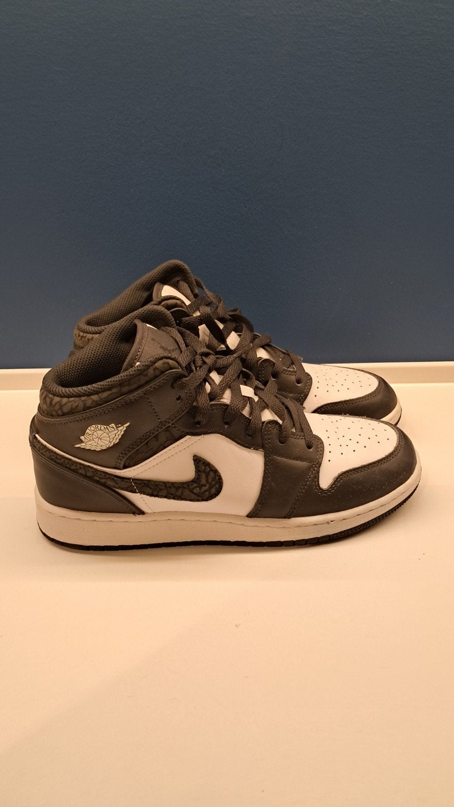 Jordans maat 40, Enlèvement