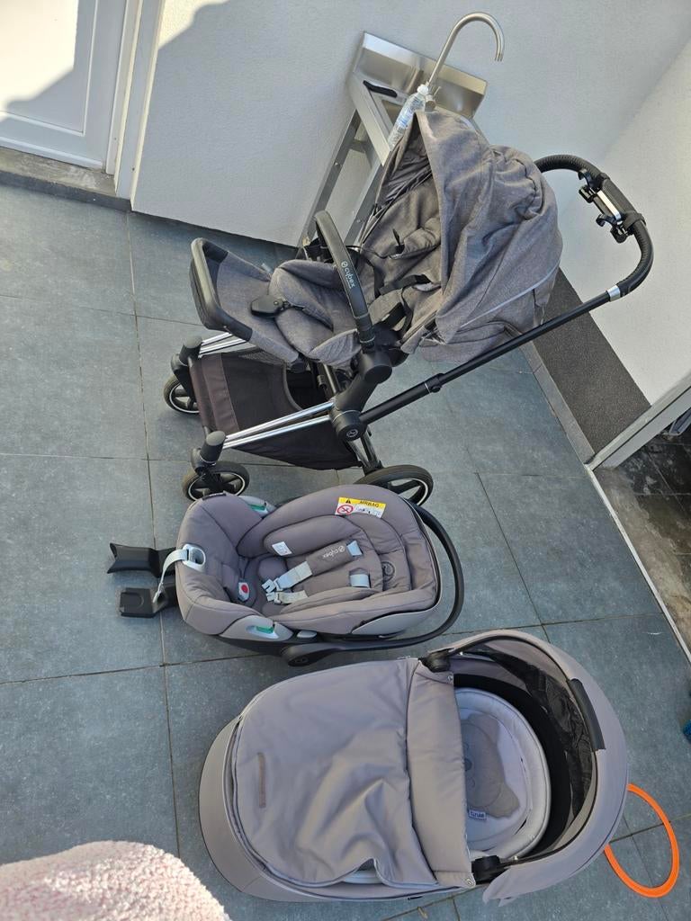 Pousette trio cybex priam gris, Ophalen