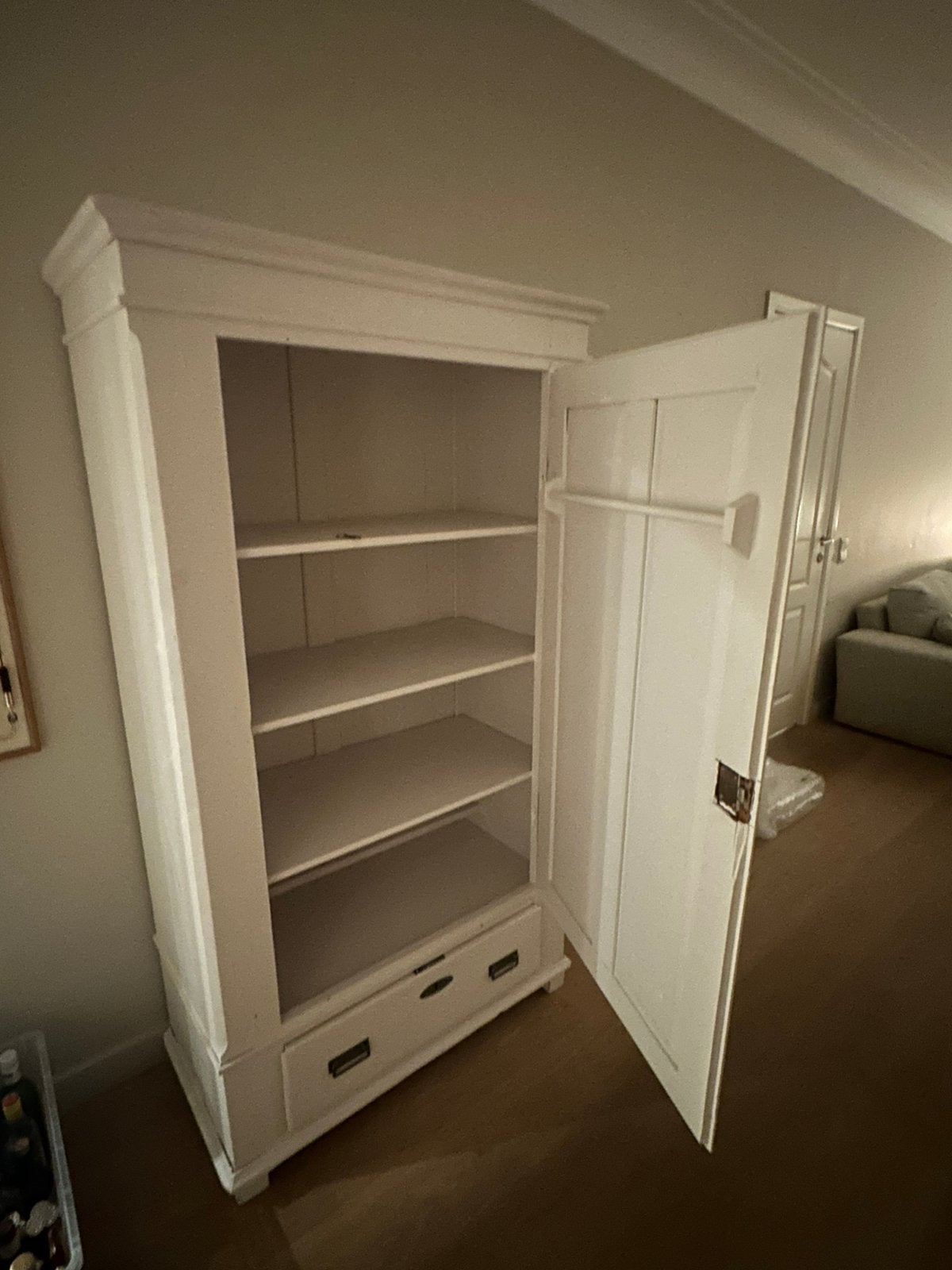 Wit geschilderd grenen kast 185cm hoog 95cm breed 48cm diep, Huis en Inrichting, Ophalen, Zo goed als nieuw