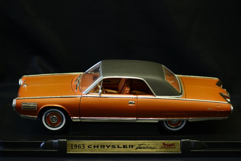 1963 Chrysler Turbine (Road Signature) ZELDZAAM model!!!, Hobby & Loisirs créatifs, Voitures miniatures | 1:18, Enlèvement ou Envoi