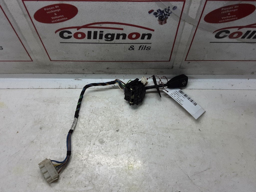 KNIPPERLICHTSCHAKELAAR BMW Z3 Roadster (E36 / 7) (83609073), Gebruikt, Mevr. I. Hauben, BMW, Rue de l'Espoir 34 34
4030  GRIVEGNÉE, BE