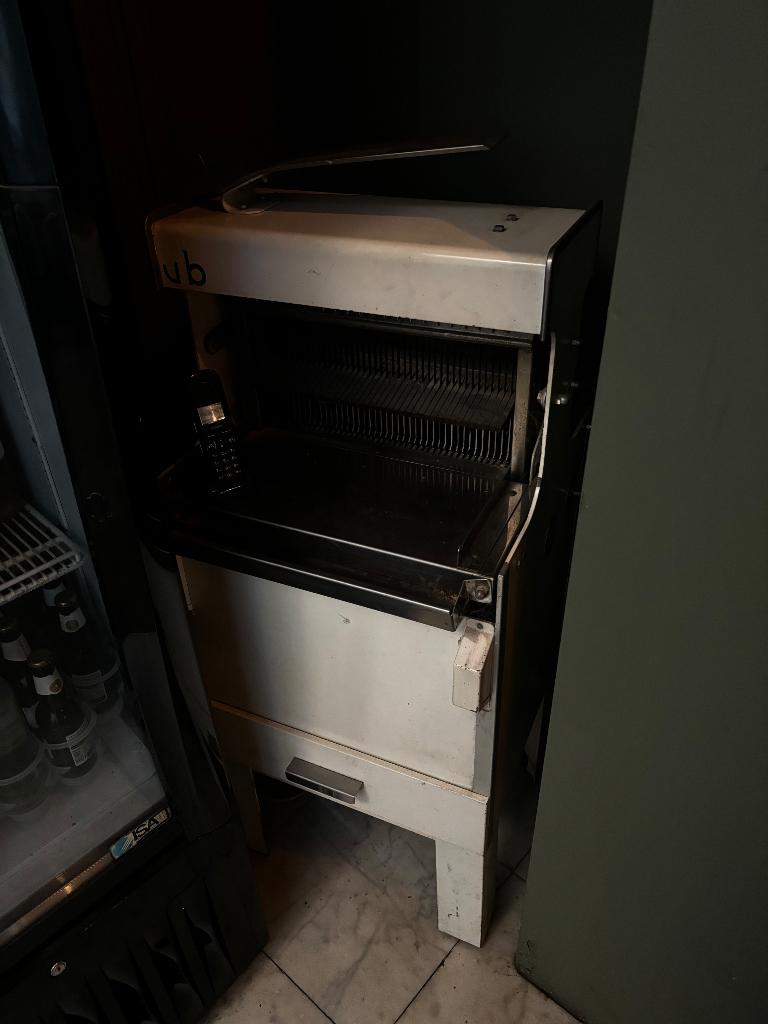 Broodsnijmachine, Zakelijke goederen, Ophalen, Gebruikt, Bakkerij en Slagerij