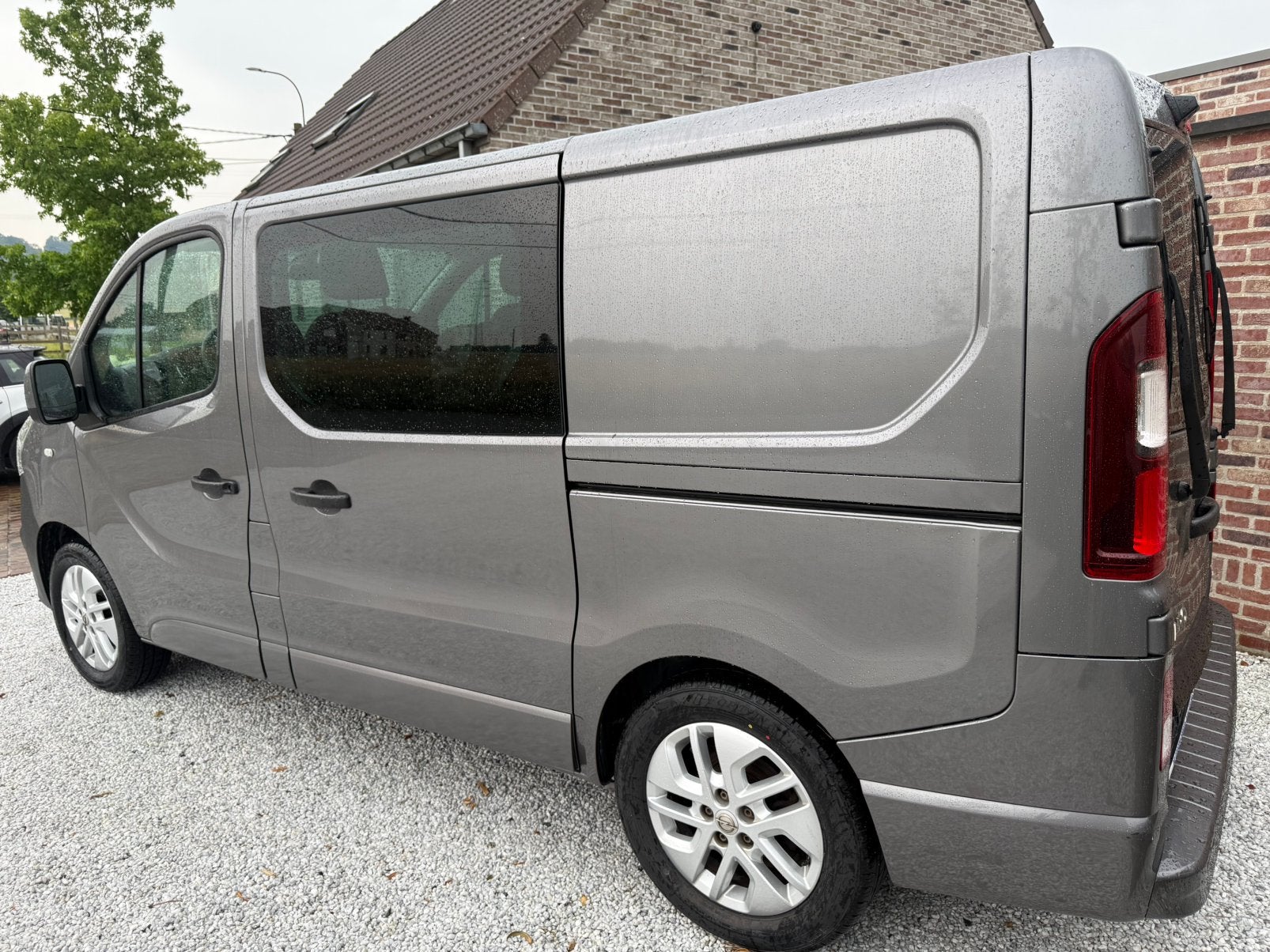 Opel Vivaro, Auto's, Voorwielaandrijving, Stof, 170 g/km, Zwart