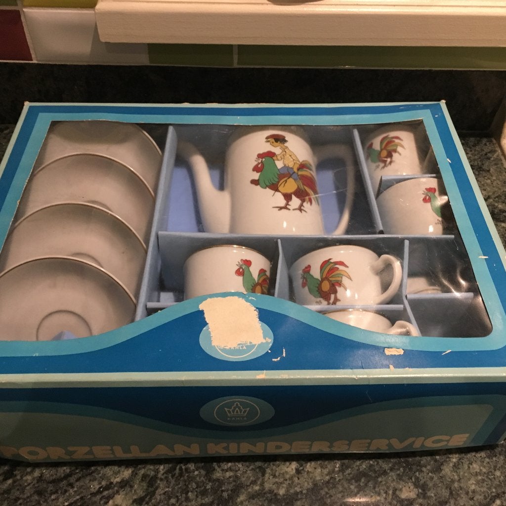 vaisselle pour enfants en porcelaine, Antiquités & Art, Enlèvement ou Envoi