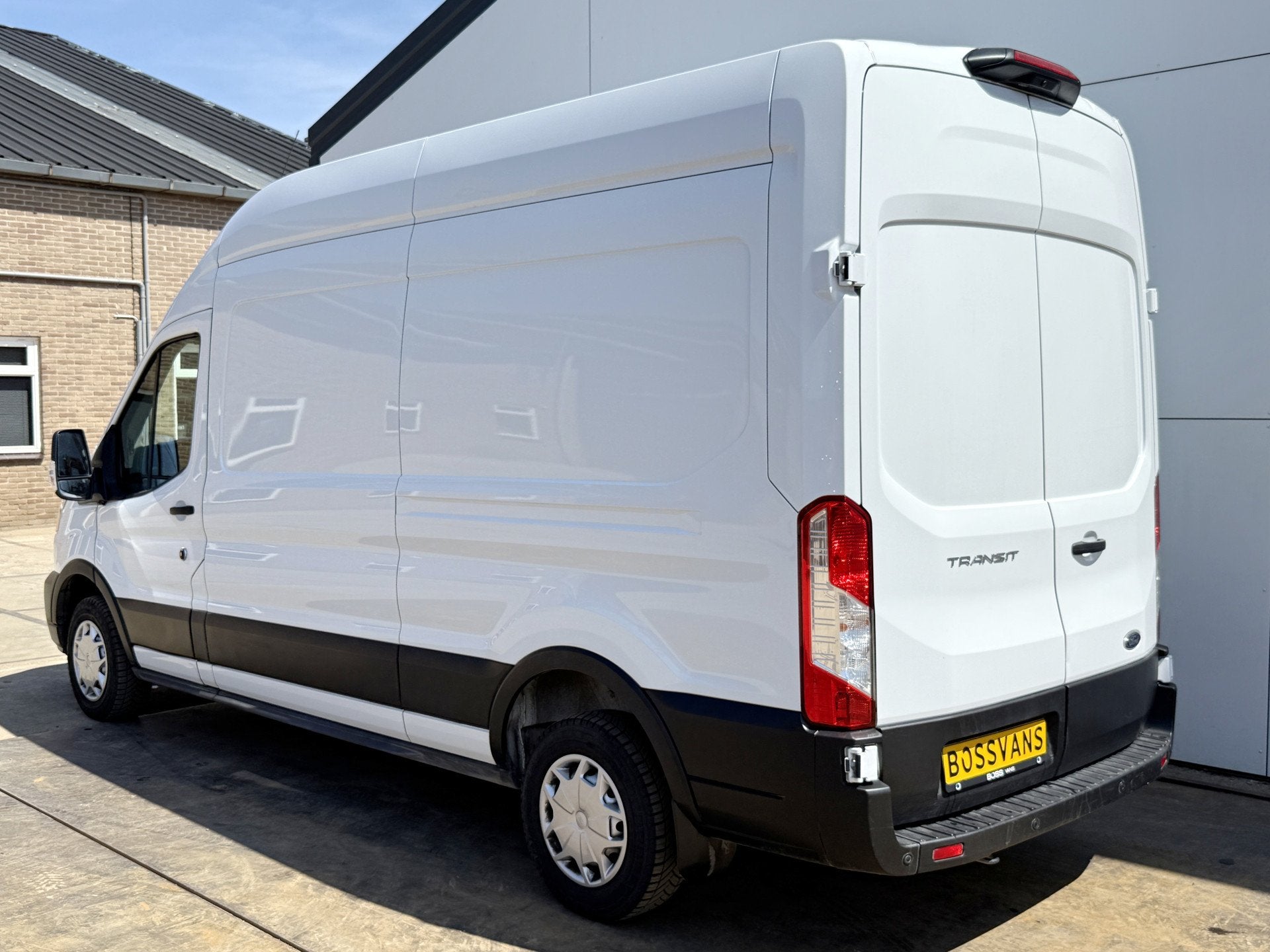 Ford Transit 2.0 TDCI 130PK L3H3 Airco Scherm Cruise Control, Autos, Camionnettes & Utilitaires, Achat, Entreprise, Boîte manuelle