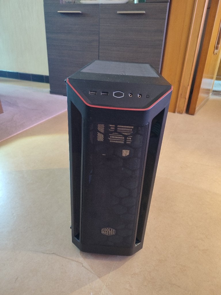 Boîtier PC Cooler Master (Rouge/Noir) Vide, sans composants, Informatique & Logiciels, Enlèvement, Utilisé, Inconnu, Cooler Master