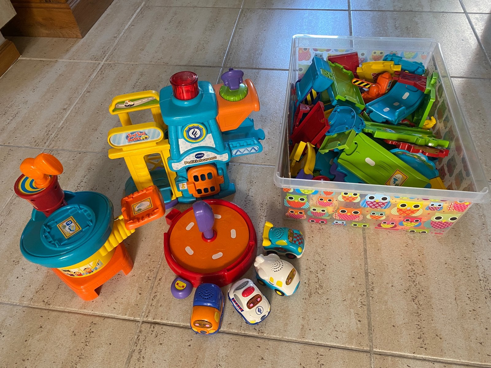 Vtech toet toet autobaan en toebehoren, Kinderen en Baby's, Ophalen, Zo goed als nieuw