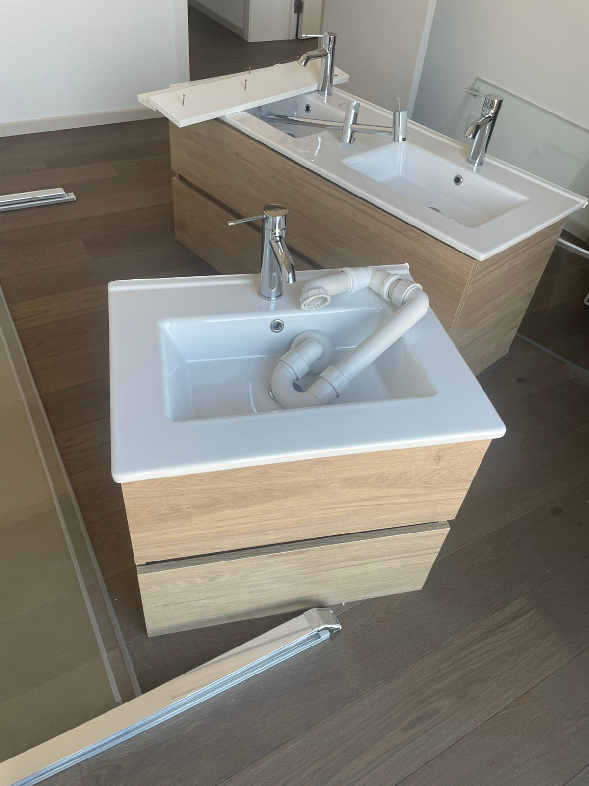 Enkel lavabo meubel + kraan, Huis en Inrichting, Ophalen, Zo goed als nieuw
