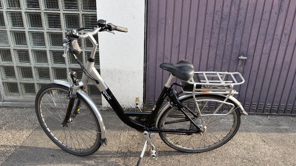 Elektrische fiets Qwic, Ophalen, Gebruikt, 30 tot 50 km per accu, Qwic