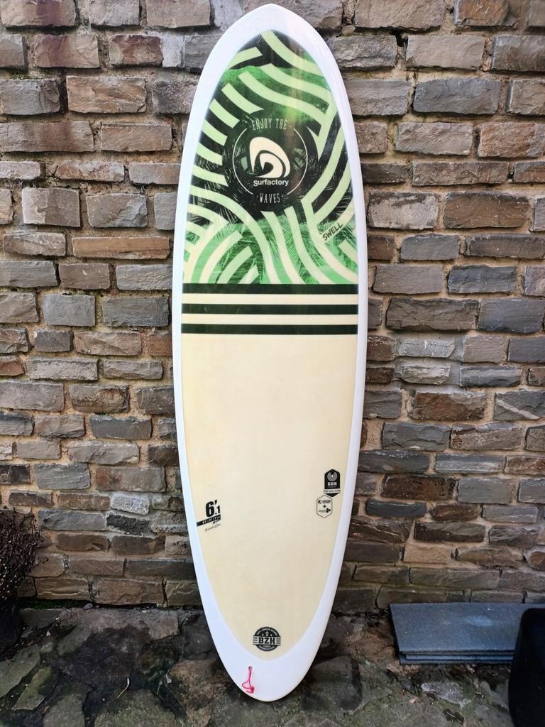 Planche surf, Enlèvement, Avec ailerons