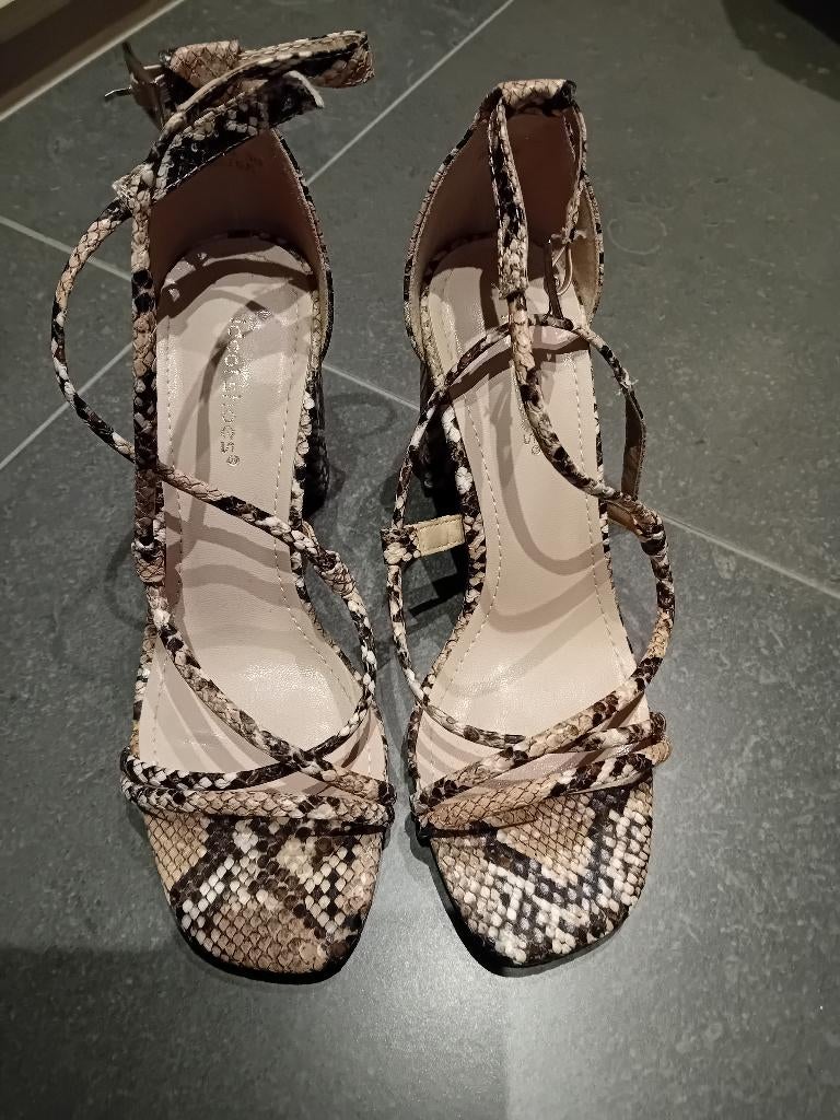 Snake sandalen m36, Kleding | Dames, Ophalen, Nieuw, Schoenen met hoge hakken, Overige kleuren