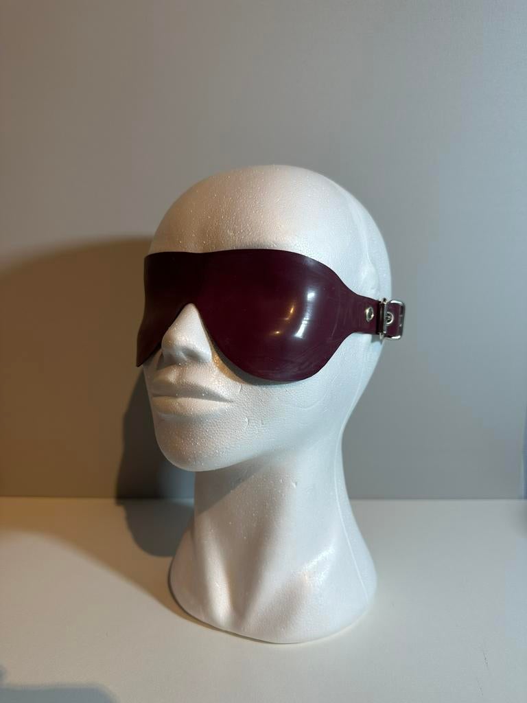 Latex blinddoek Bordeaux rood limited edition, Ophalen of Verzenden, Nieuw, Rood