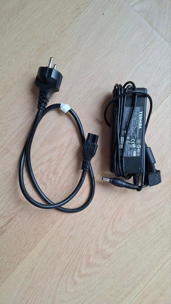 Chargeur PC Toshiba, Informatique & Logiciels