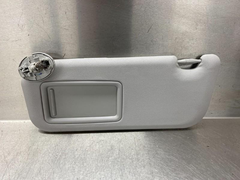ZONNEKLEP Subaru Trezia (01-2011/-), Auto-onderdelen, Interieur en Bekleding, Gebruikt, Subaru