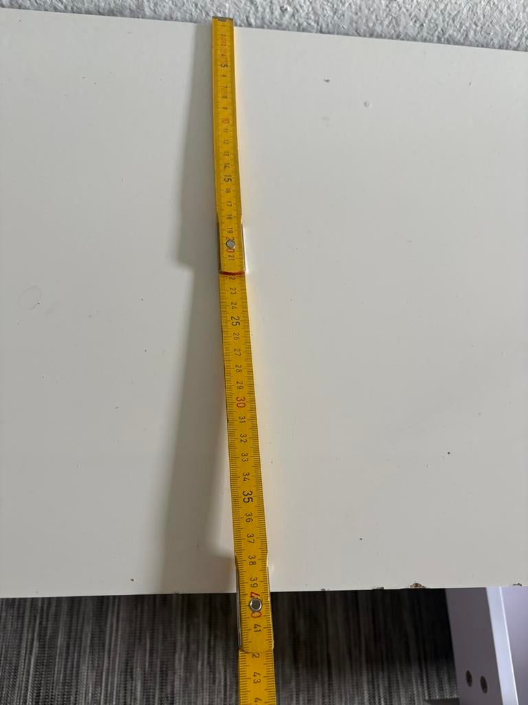 Een tv kast van IKEA 150.5cm lang en 40cm breed, Ophalen