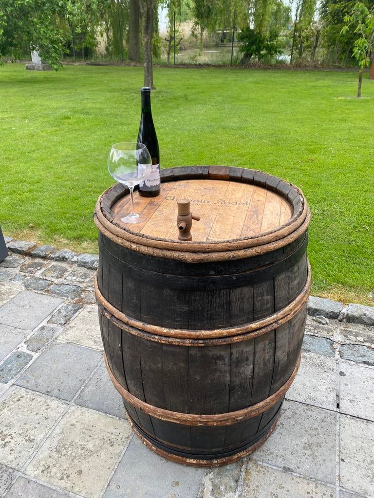 Ancien tonneau à vin., Enlèvement, Comme neuf