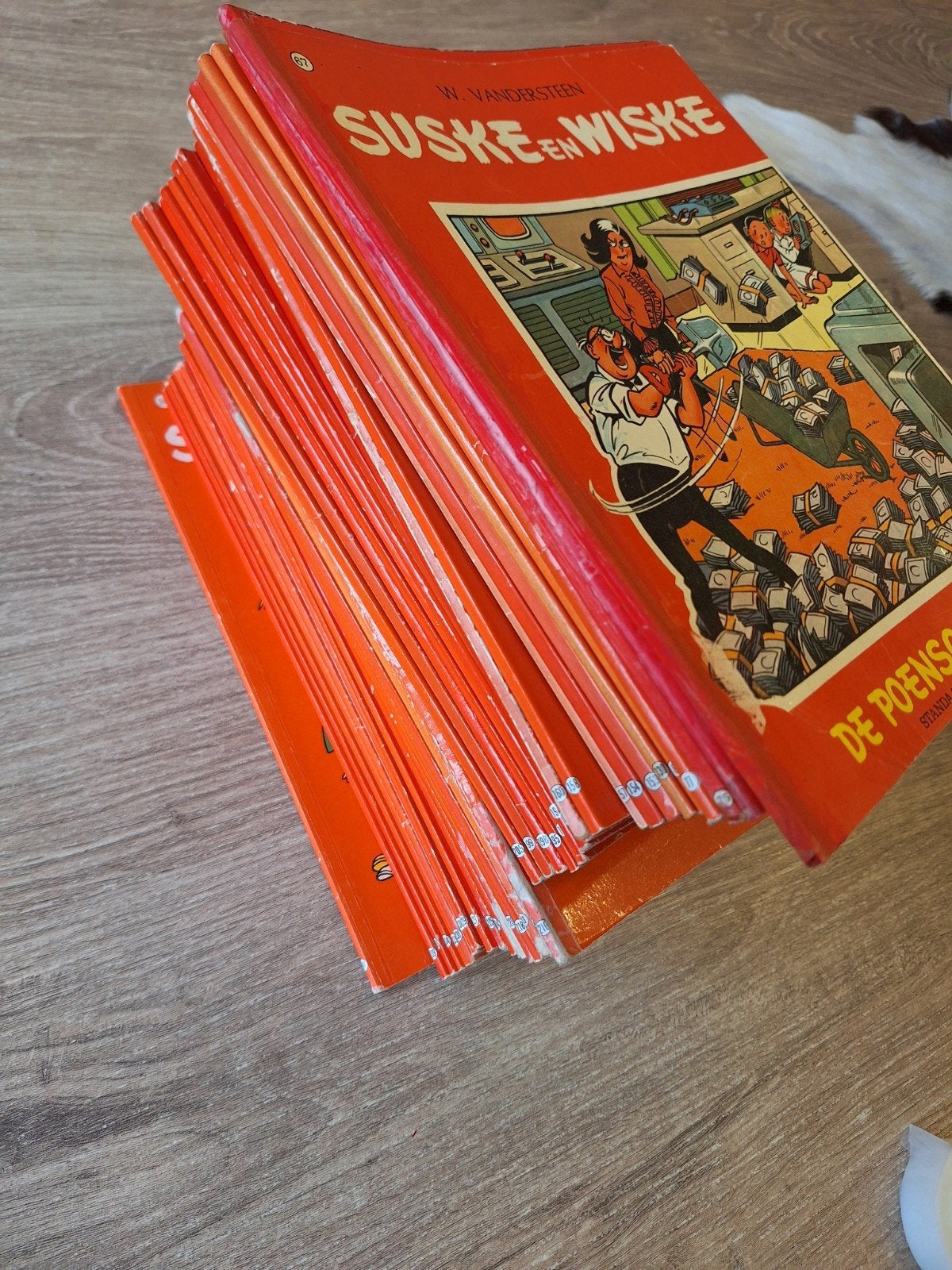 lot van 40 suske en wiske strips, Ophalen of Verzenden