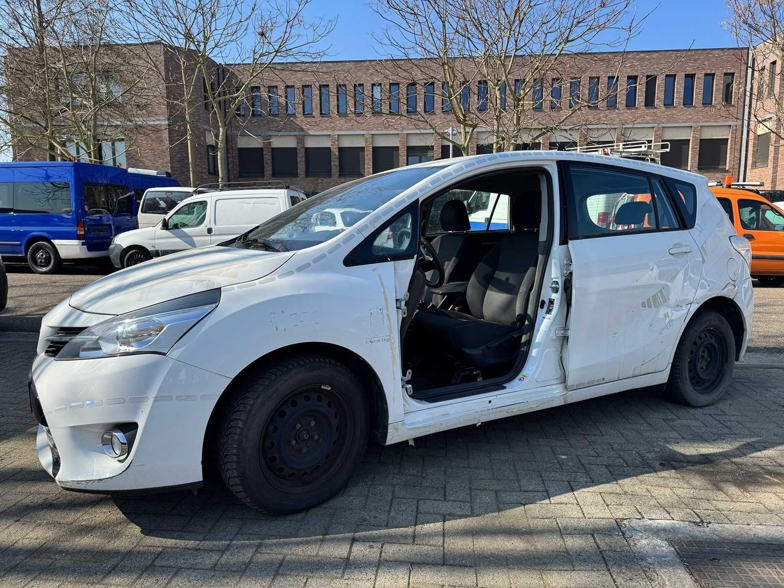 Toyota Verso 2015 - Prenez-le comme ceci - Concessionnaire -, Achat, Euro 6, Entreprise, Boîte manuelle